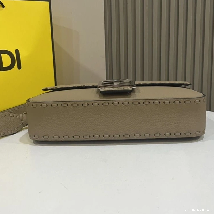 Cheap Romano Khaki Medium Bag Selleria Cuoio Leather Baguette In Fendi 0727